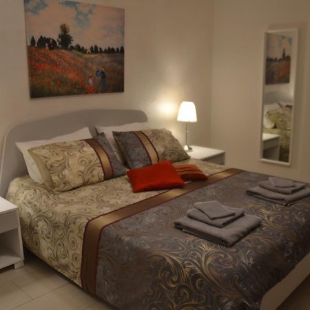 ホテル Residenze Principe Amedeo バーリ エクステリア 写真