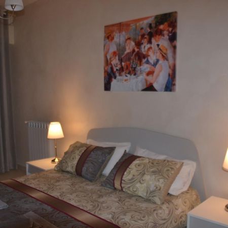 ホテル Residenze Principe Amedeo バーリ エクステリア 写真